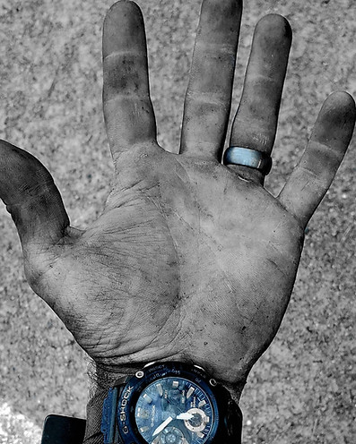 dirty-hand.jpg