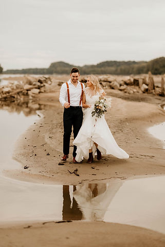 MidWestElopementPhotographer-MorganMartinPhotography_9655-scaled.jpg
