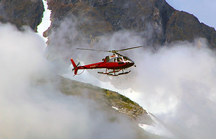 Helikopterflygning