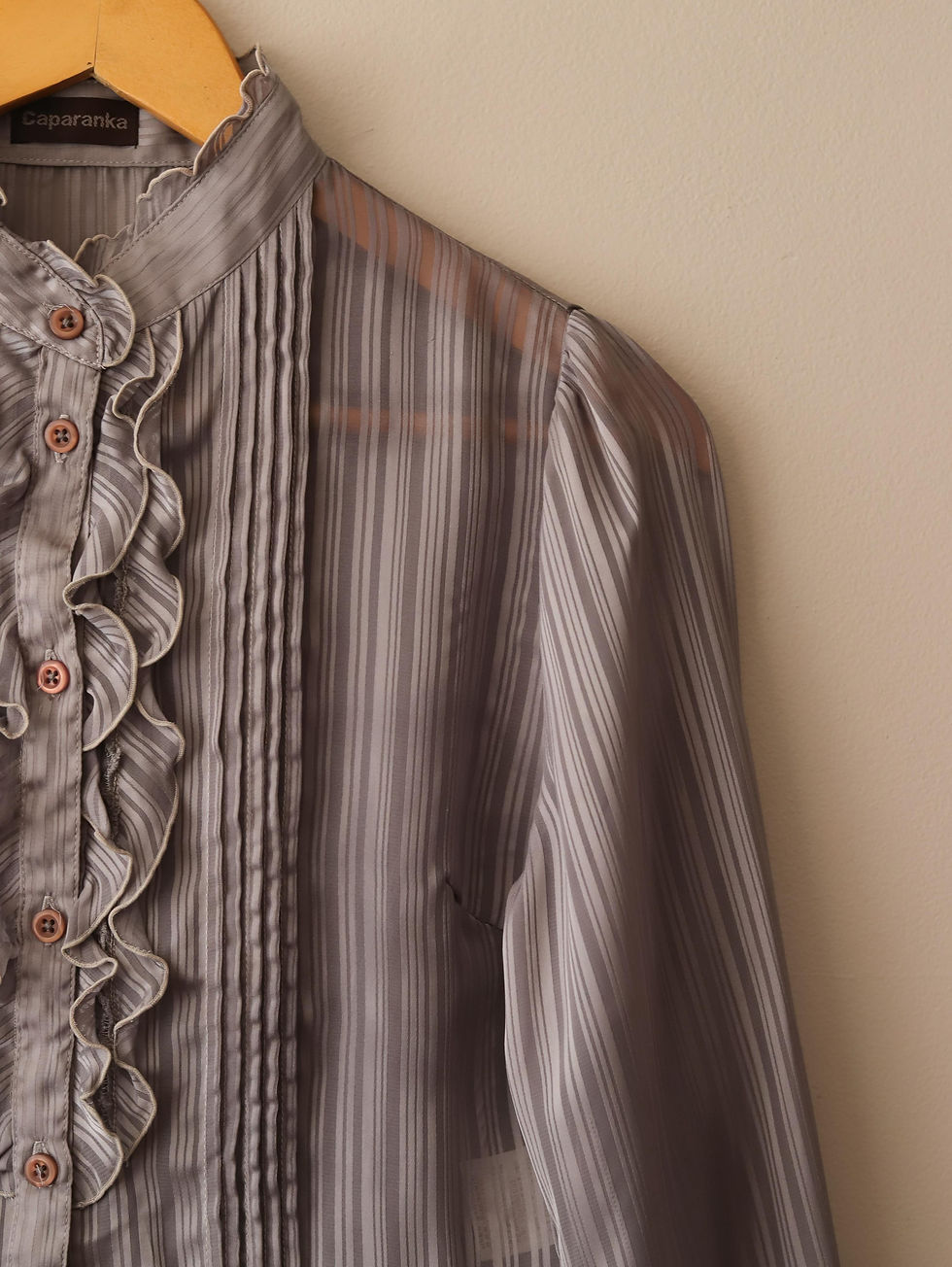 Thumbnail: C A P A R A N K A •Gray ruffle longsleeve blouse