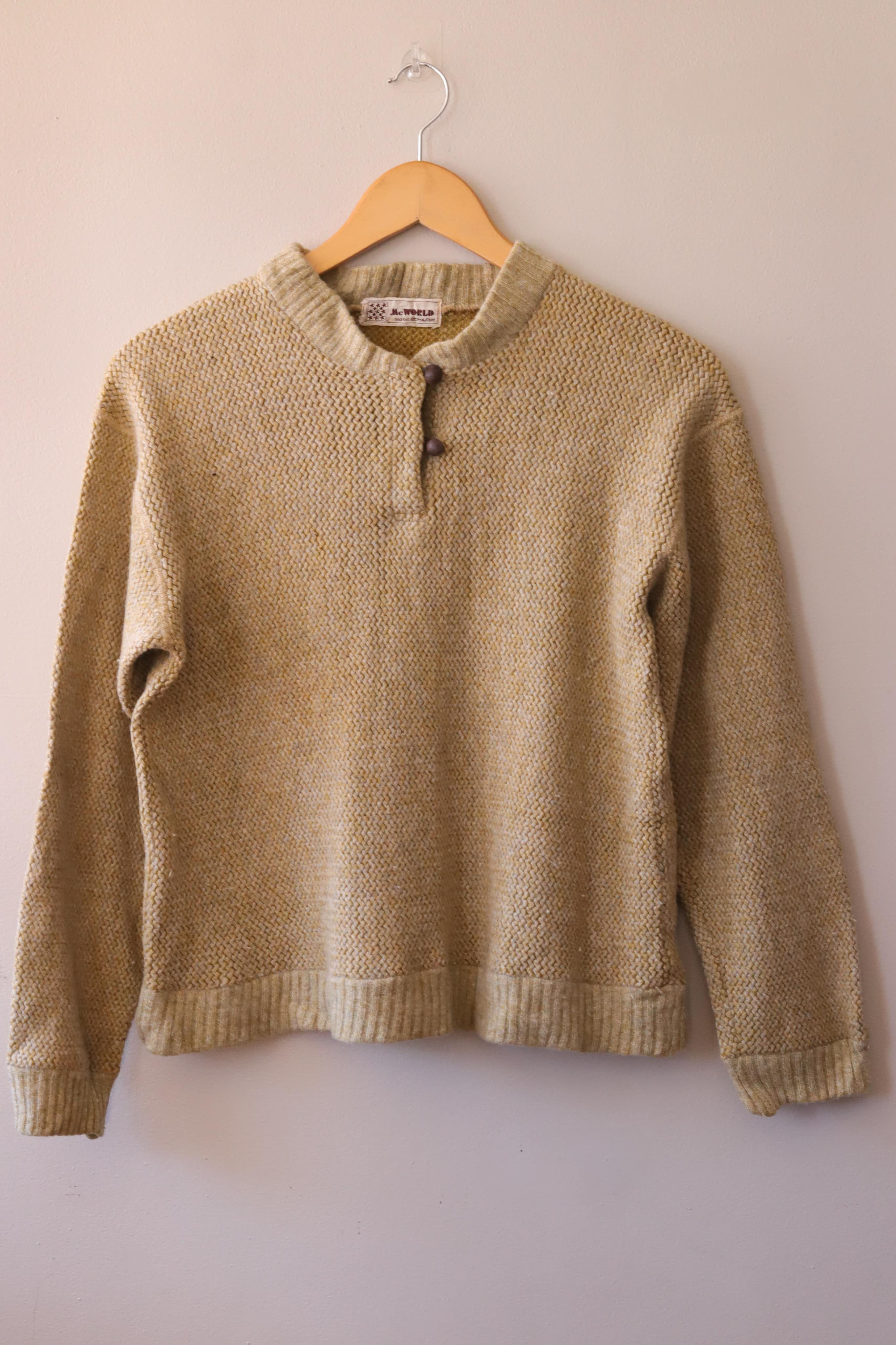 M C W O R L D •Nude crochet knit