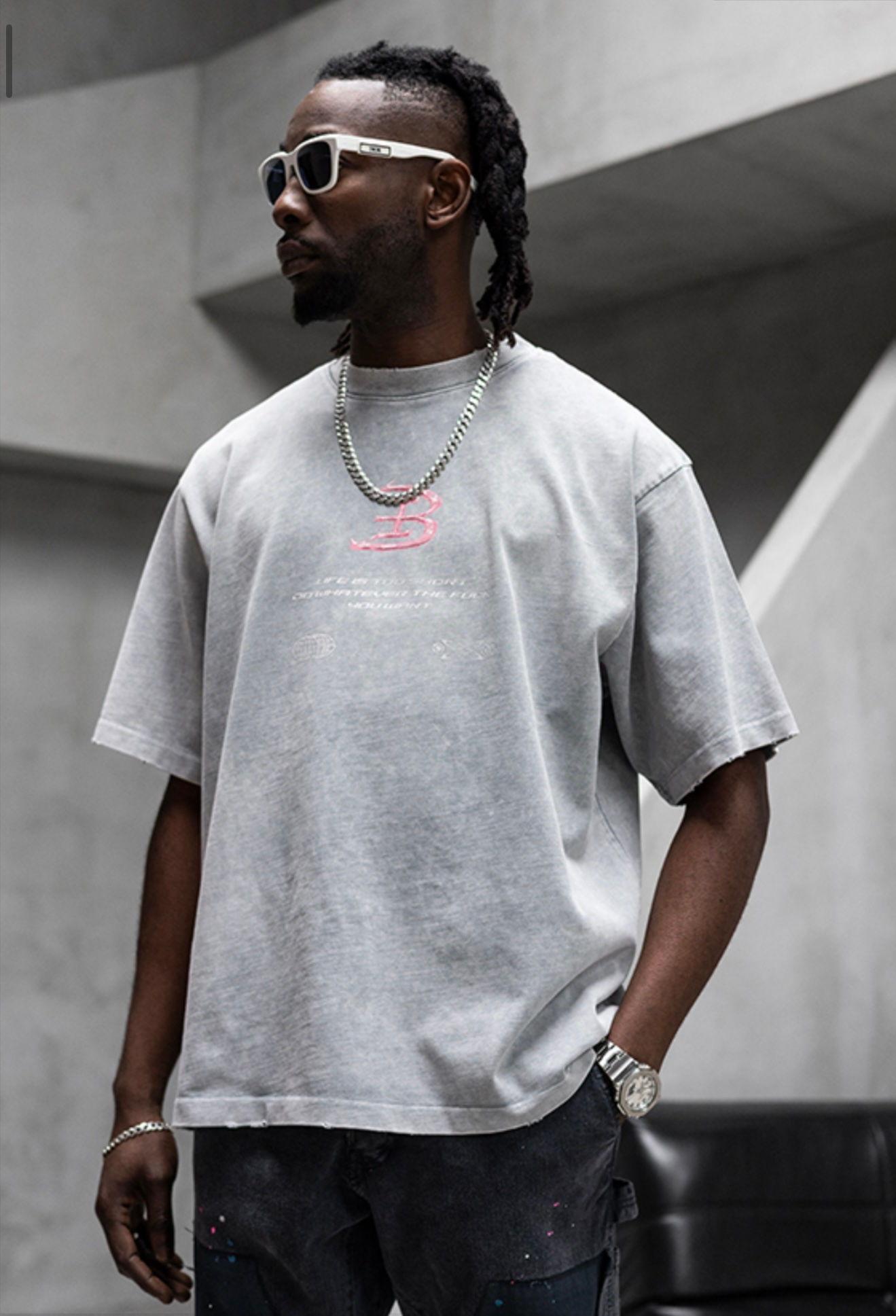 Urban Print Oversize Tee – Washed Grey