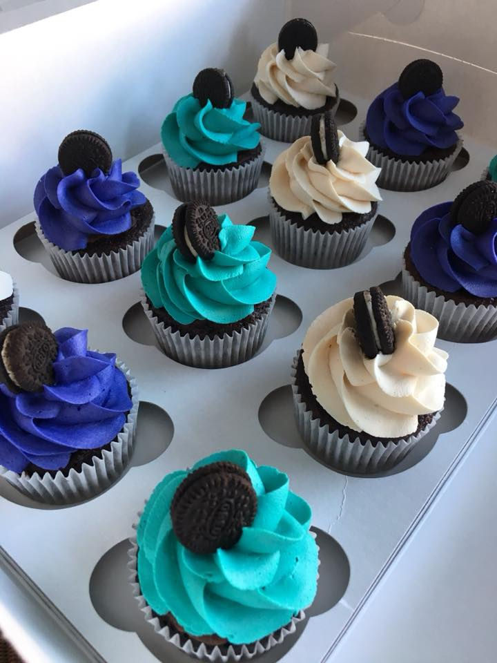 Cupcakes with Oreos