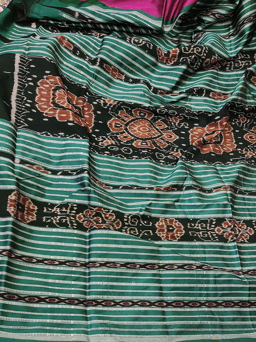 Magenta & Bottle Green Silk Ikat Saree Pallu close up view