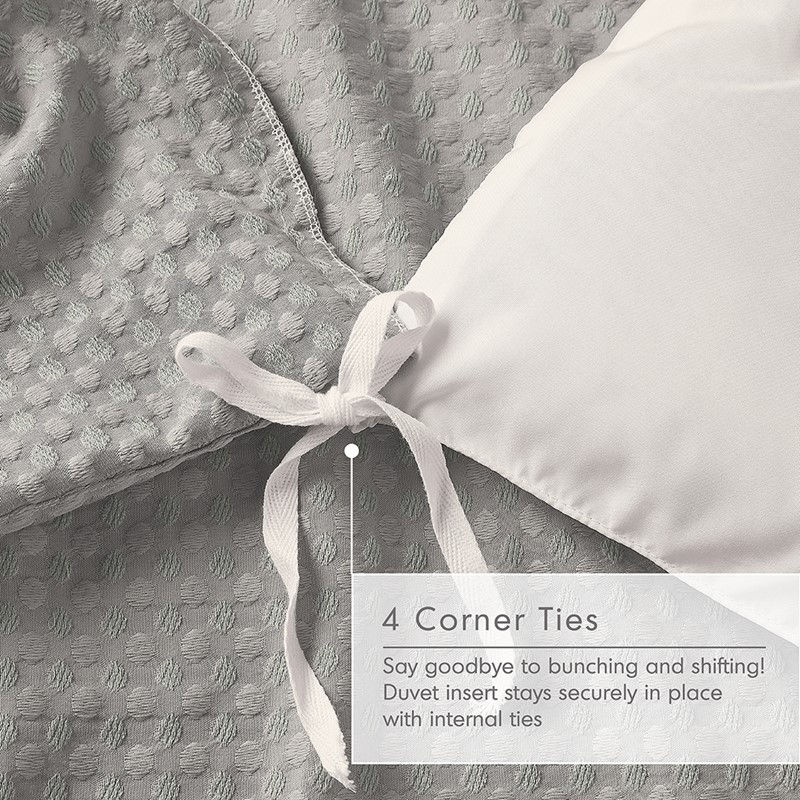 Mina Duvet Cover with Shams