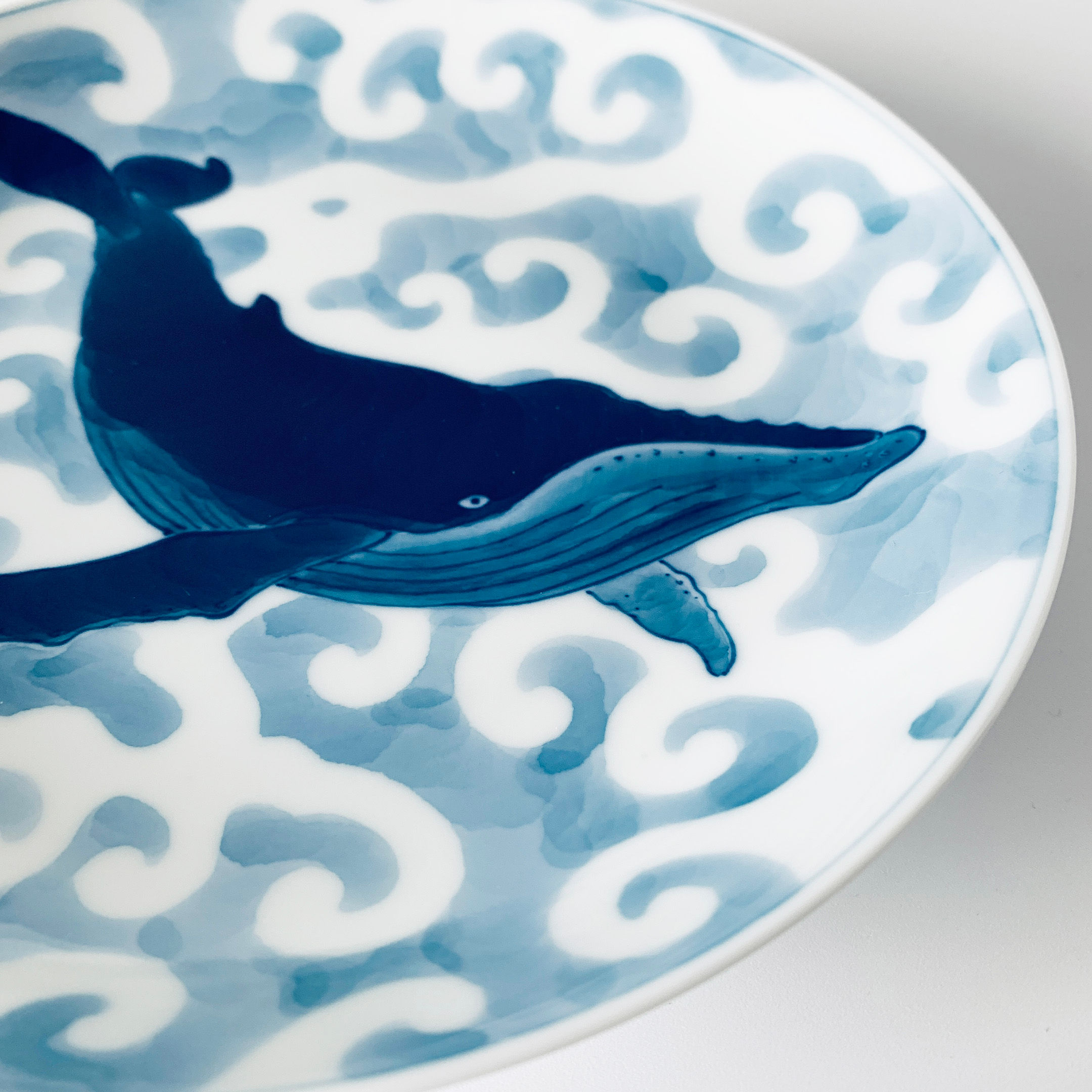 blue and white japanese porcelain, humpback whale, segaiha, Japanese wave patterm