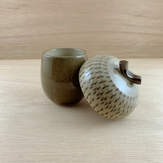 Acorn pottery, acorn coffee cup