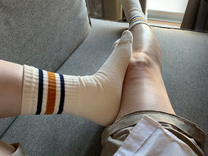 Millennial socks vs Gen Z socks: differentiate your generation with socks
