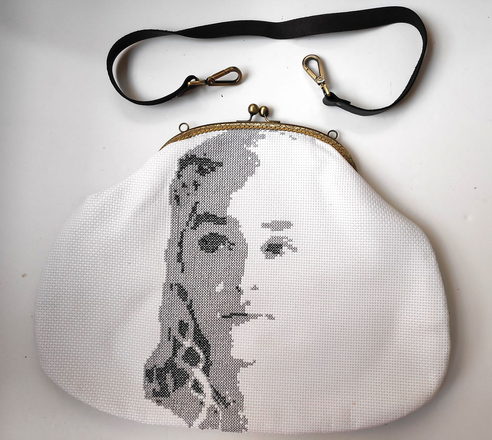 Thumbnail: Halisi exit bag