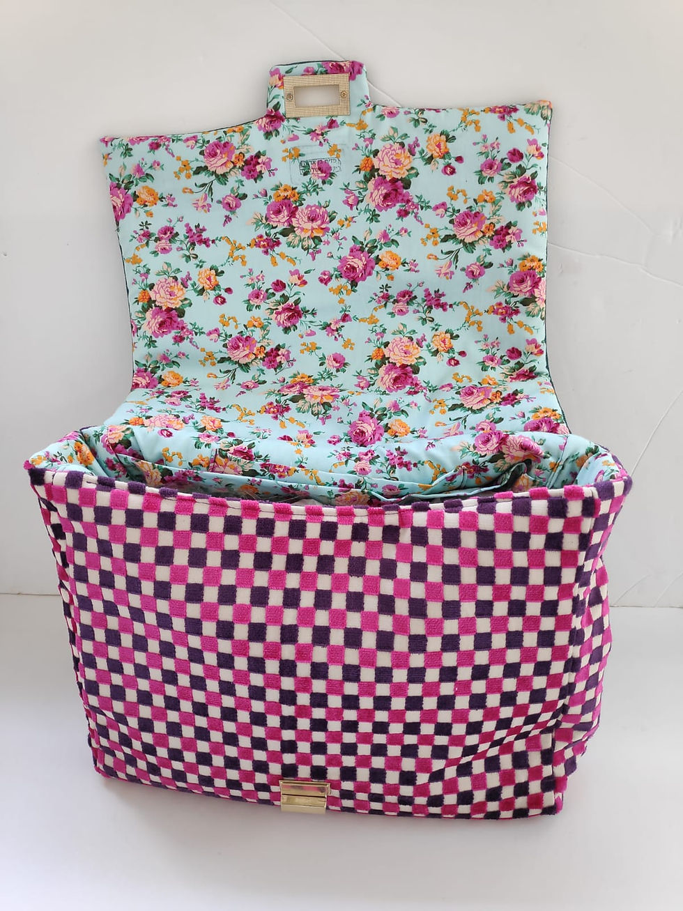 Thumbnail: Iris Apfel backpack