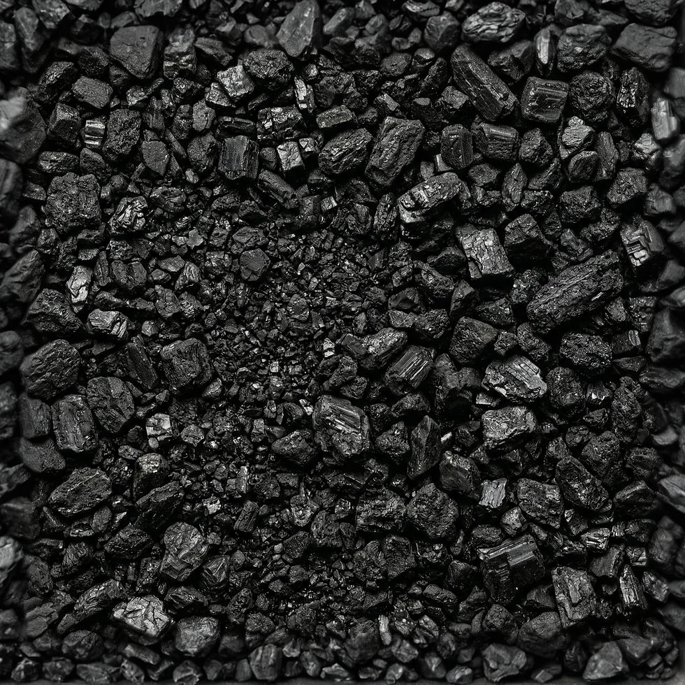 Hawaiian Black Salt, a premium blend made with : Sea salt, activated charcoal (origin: Hawaii). Crafted by Mondepice.