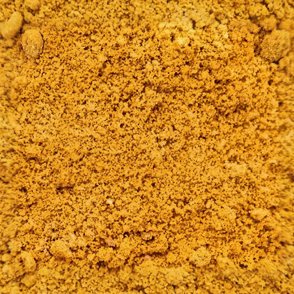 Curry Suya - Spice, a premium spice made with : Ground Peanuts, Smoked Paprika, Turmeric, Garlic, Onion, Cayenne Pepper, Whit