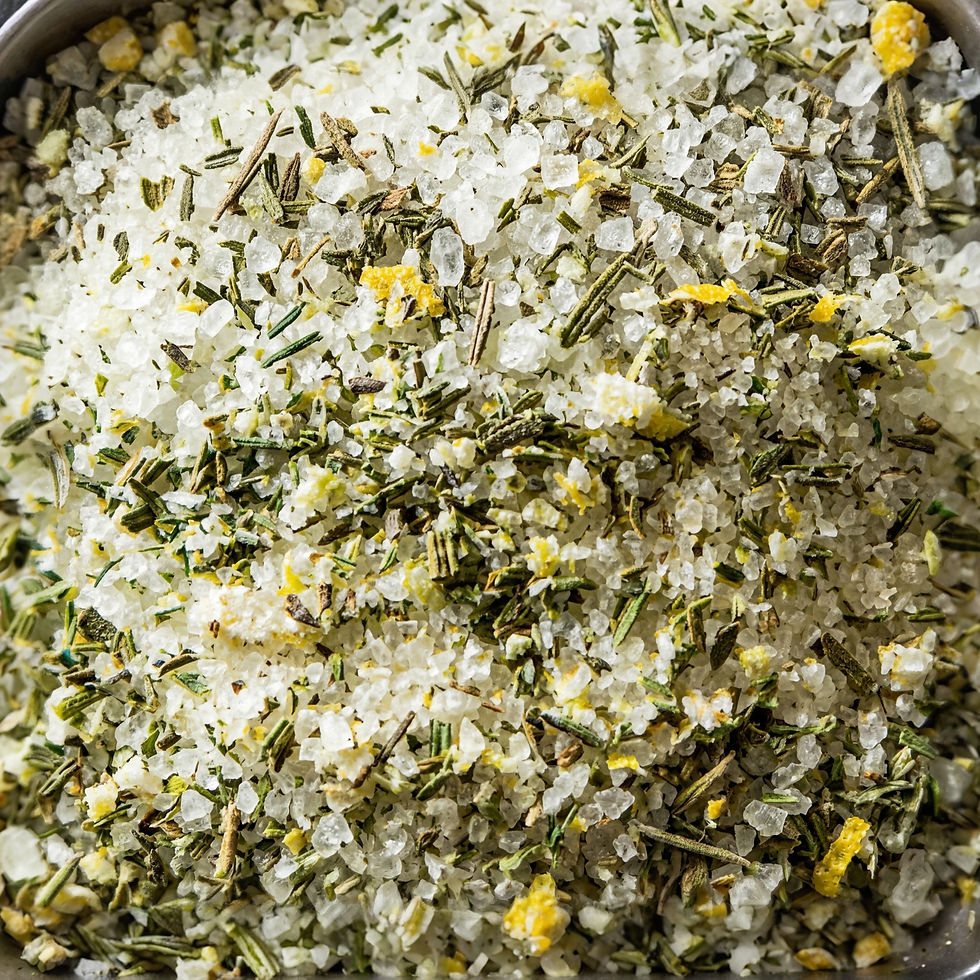 Tuscan Salt, a premium blend made with : Sea salt, garlic, parsley, Aleppo pepper, chili flakes, za’atar. Crafted by Mondepic