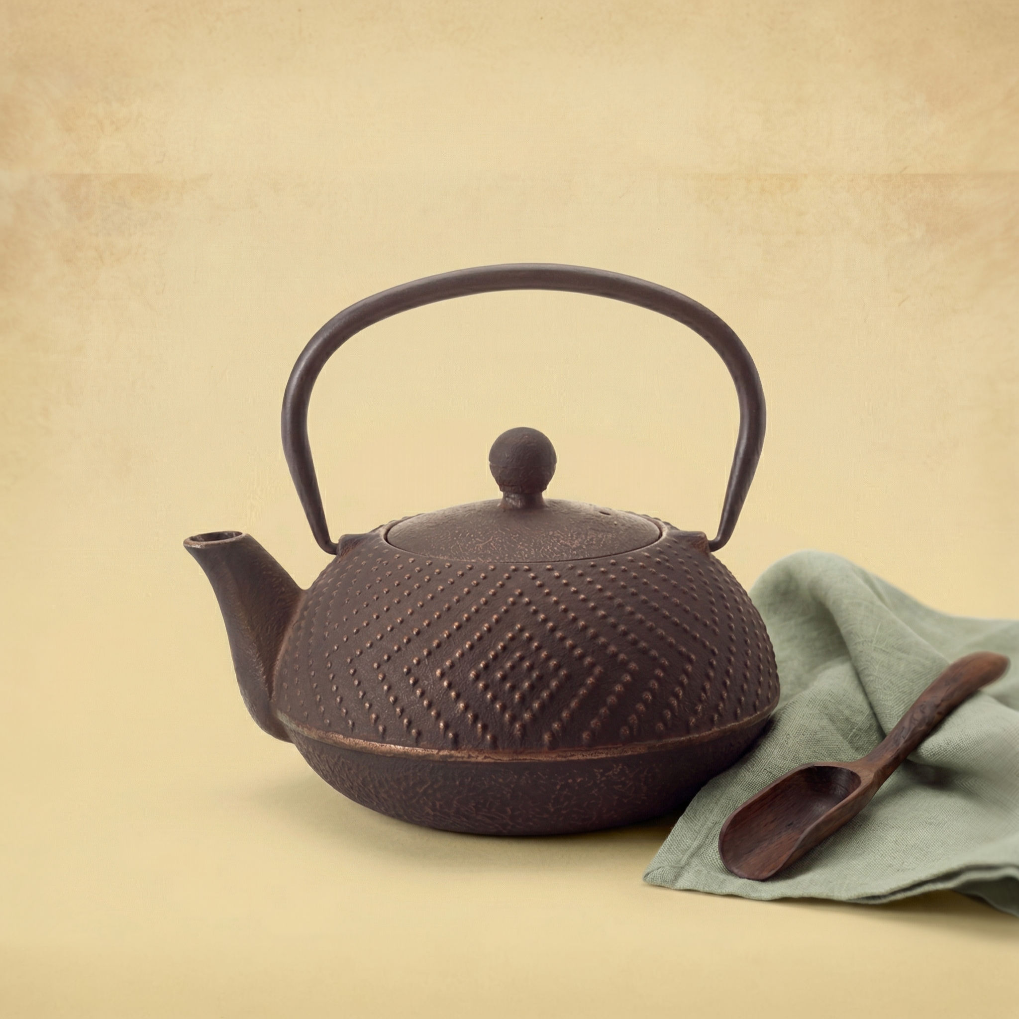 Black Iron Teapot, a premium herbal tea by Mondepice.