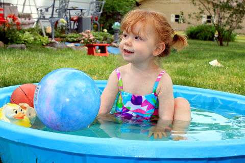 Children's family lifestyle photoshoot done by a family photographer in Katy TX