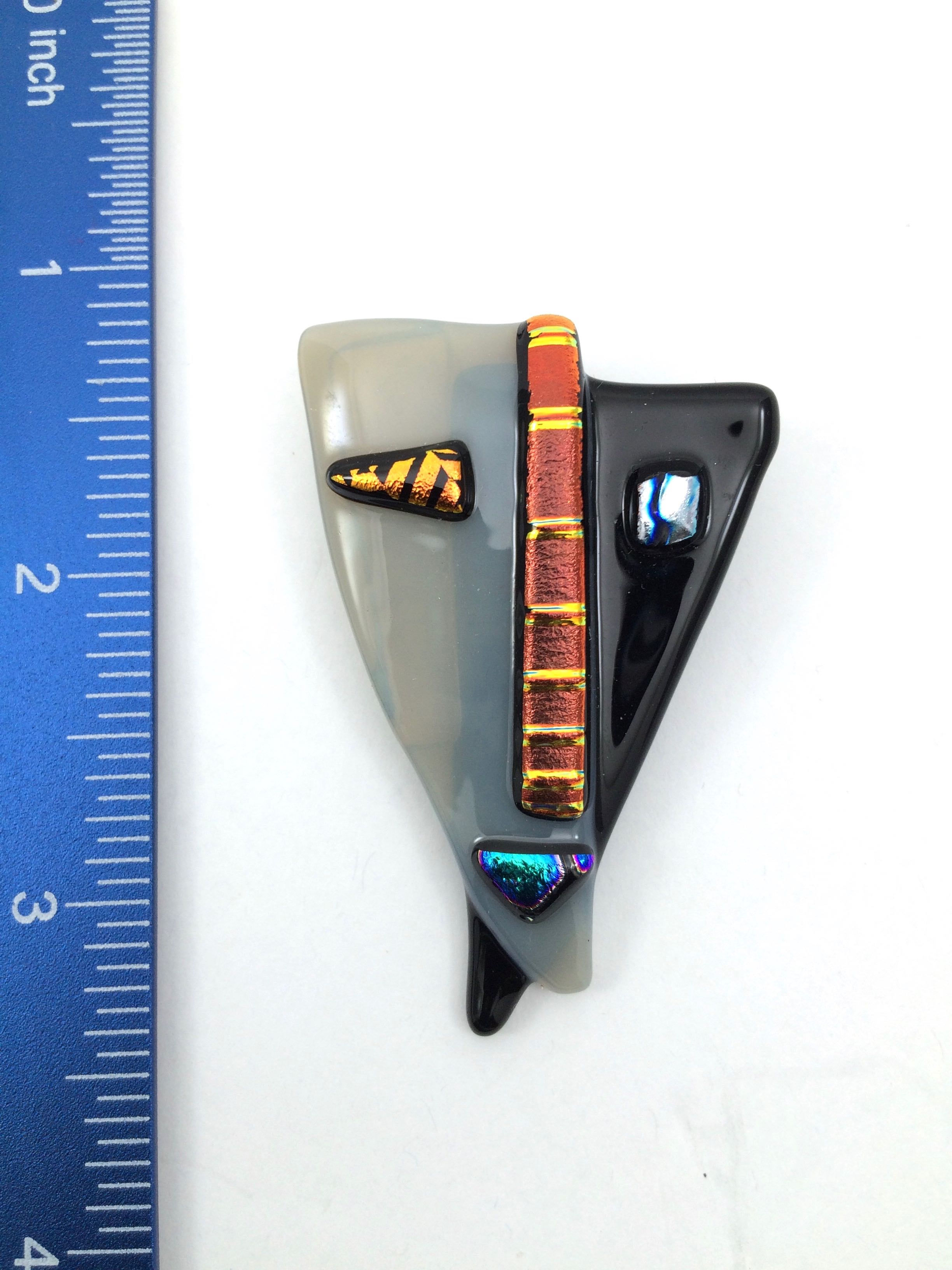 fused glass lapel pin 1