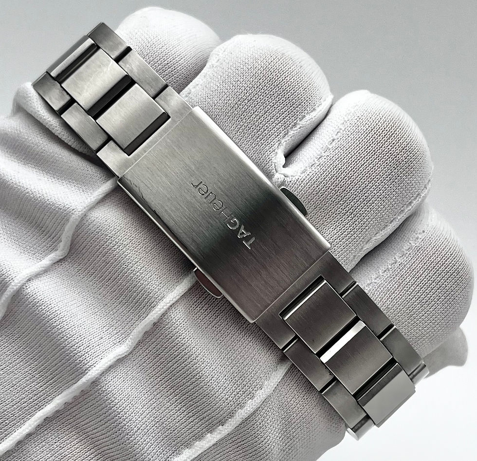 Thumbnail: Tag Heuer Aquaracer Red 43mm (WAY101B) 2019 Box Papers Warranty