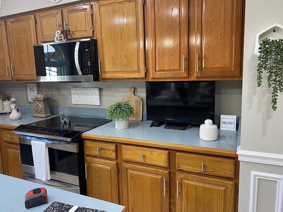kitchen before.jpg
