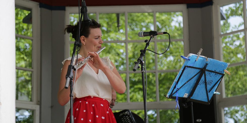 Folkemusik i klosterhaven
