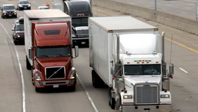 Truckers Who Flooded the Market During Covid Now Struggle to Pay Their Bills