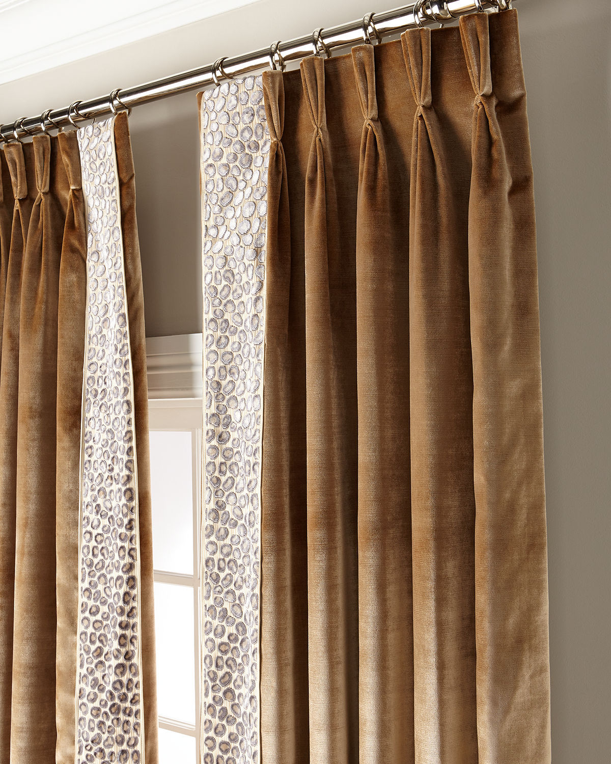 Ingram Caramel Panel