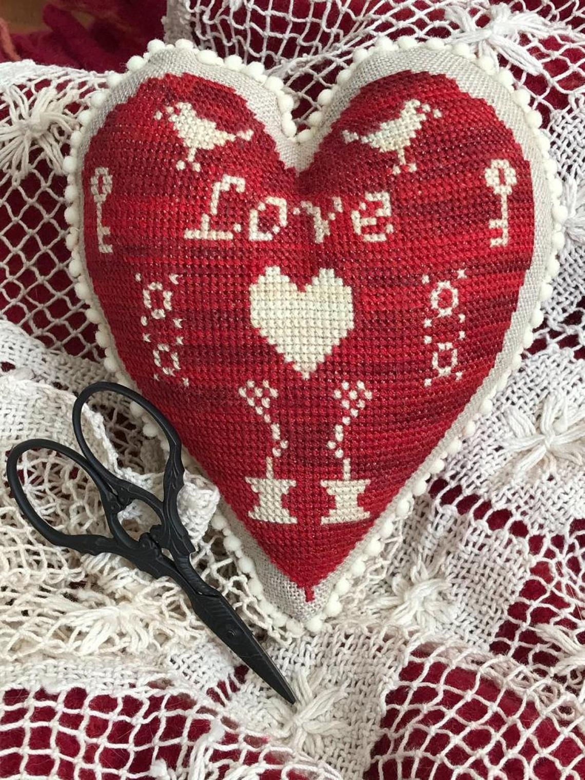 Cross Stitch "Love" Pillow/Cross Stitch Pattern PDF Instant Download PATTERN