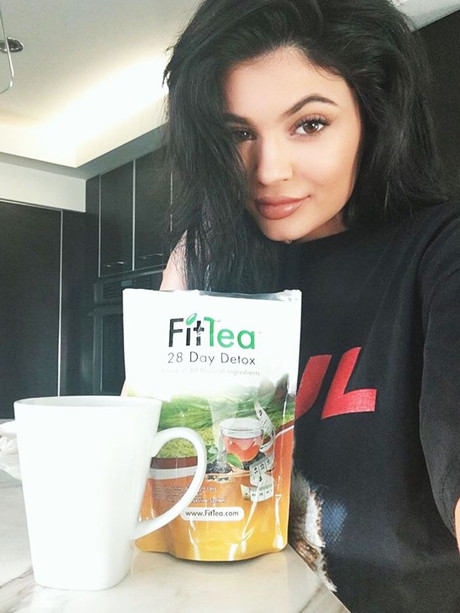 The Kardashians Need To Stop Advertising Harmful Diet Products