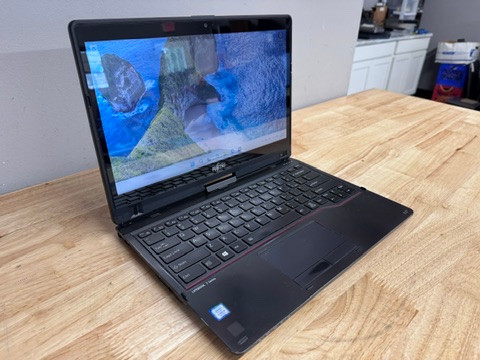 Fujitsu LifeBook T937 14” TOUCHSCREEN Laptop Intel Core i5