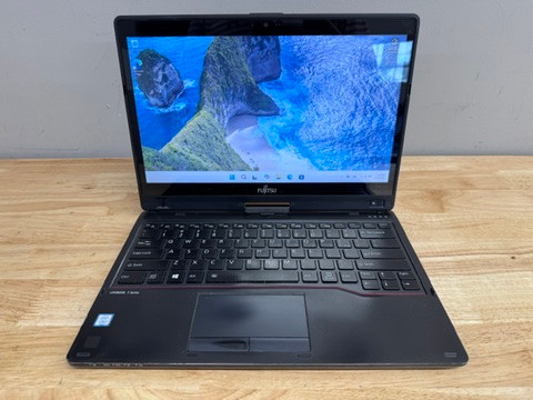 高性能 富士通 LIFEBOOK i7 10610U 16GB SSD512GB Fujitsu LB U9310 13.3´´ i7-10610U/8GB/256GB SSD laptop