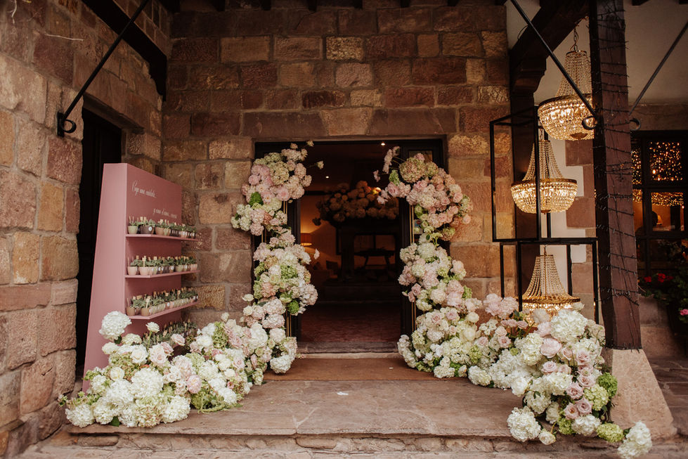 ADELANTOBODALUCIAYFER392