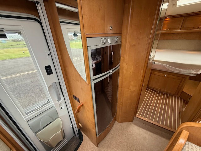 Thumbnail: 2008 RAPIDO 7090F 4 BERTH FIXED BED MOTORHOME WITH ONLY 26K MILES