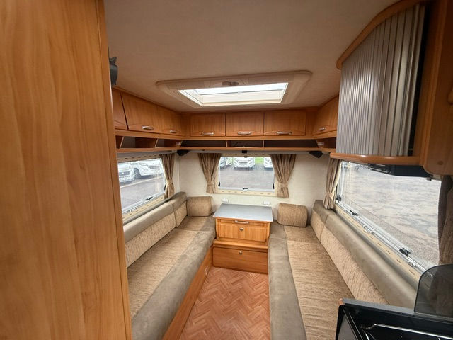 Thumbnail: 2005 ADRIA CORAL 680SL 3 BERTH END LOUNGE MOTORHOME WITH ONLY 41K MILES