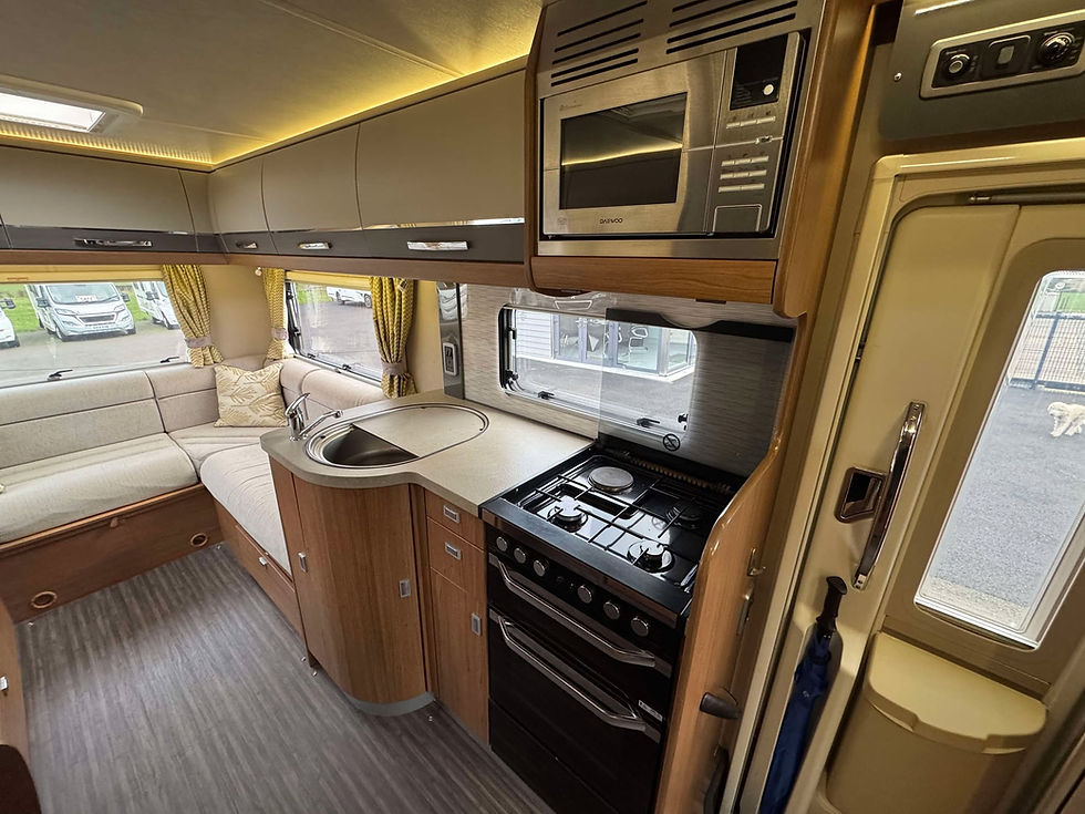 Thumbnail: 2017 AUTO-TRAIL APACHE 634 4 BERTH END LOUNGE MOTORHOME WITH ONLY 17K MILES