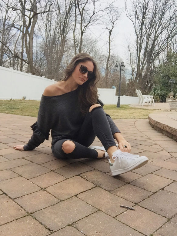 Sunnies & Sneaks