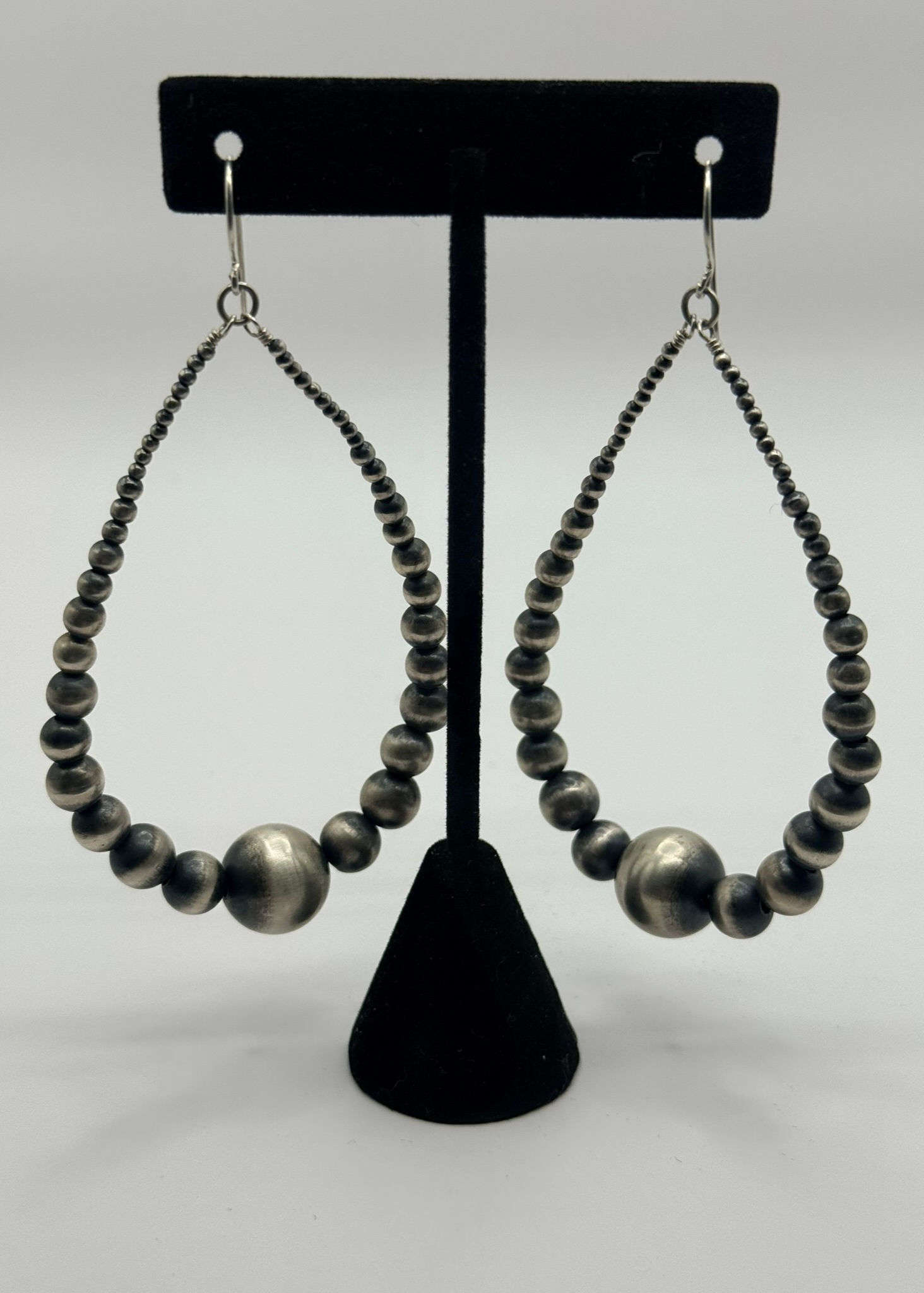 Graduated Sterling Silver Navajo Pearl Teardrop Earrings