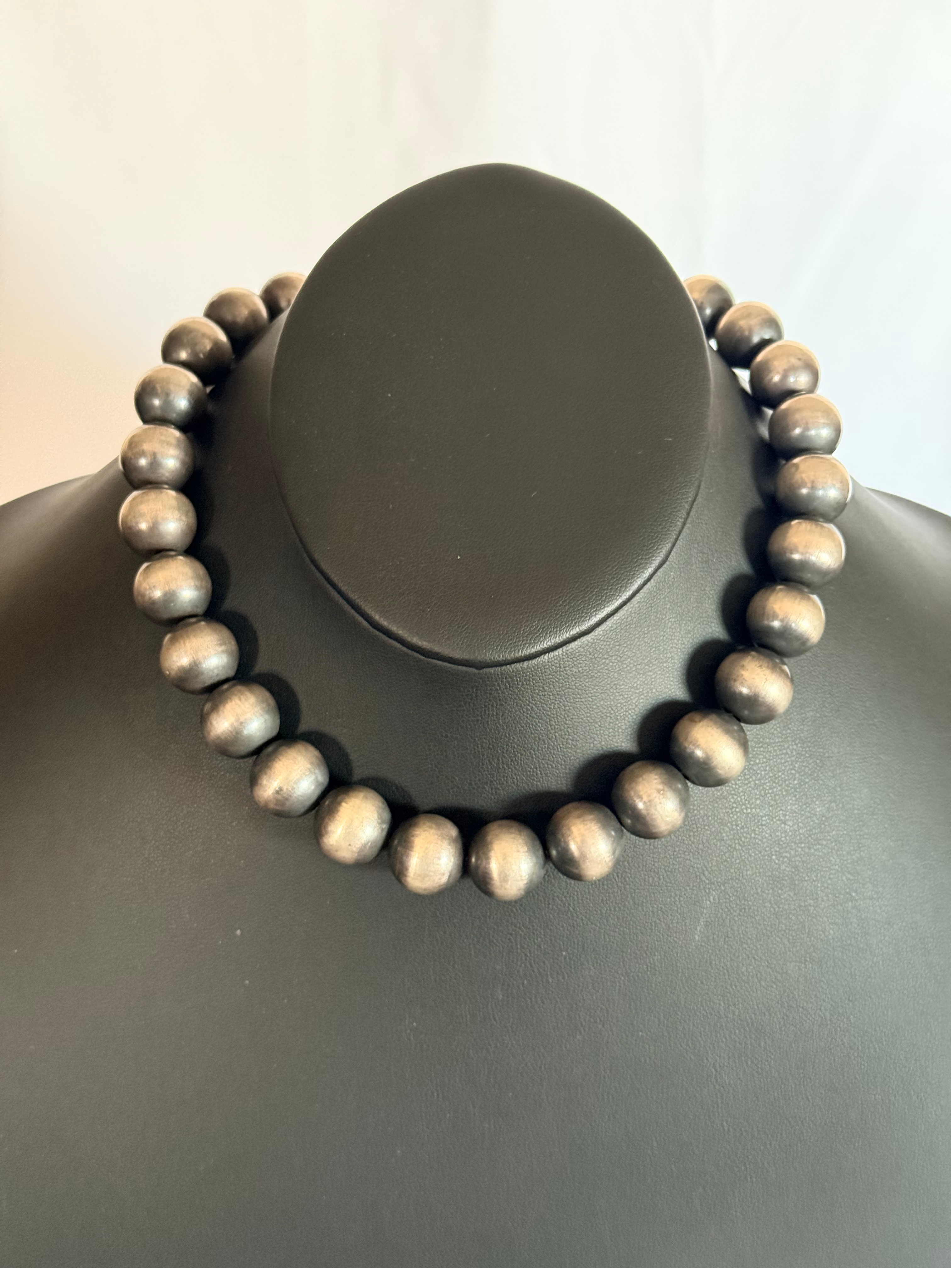 Sterling Silver Navajo Pearl Necklace · 18”