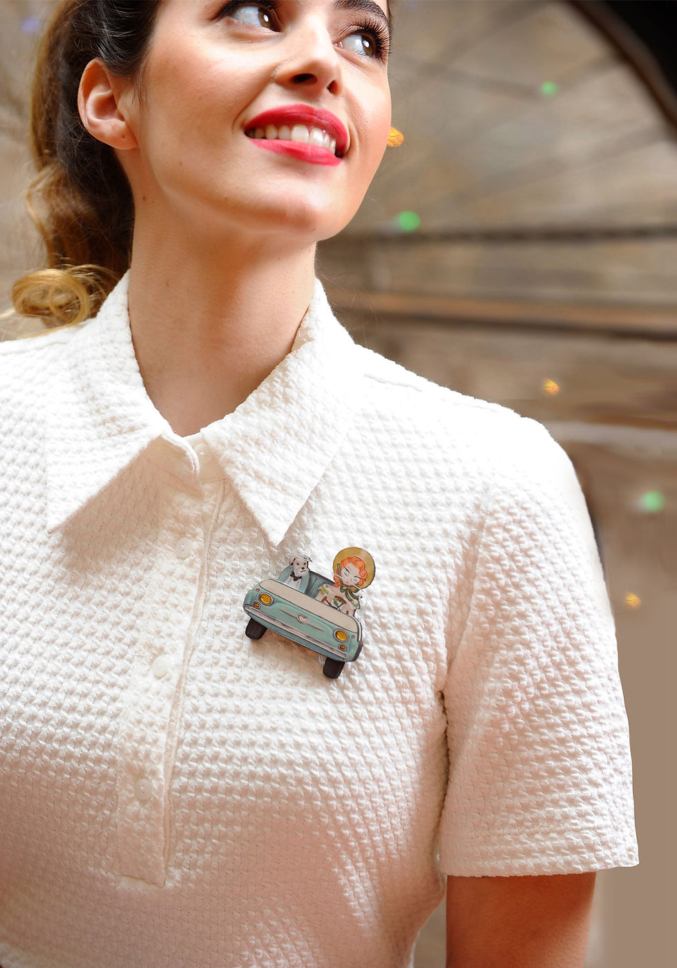 Thumbnail: Brooch and necklace Car ride