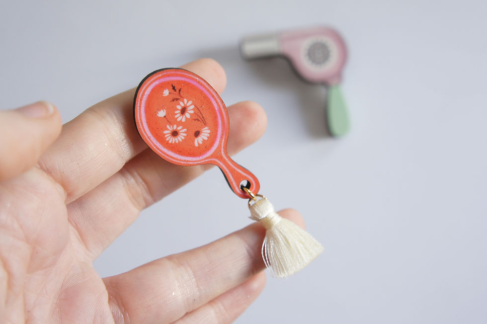 Thumbnail: Pack Beauty brooches