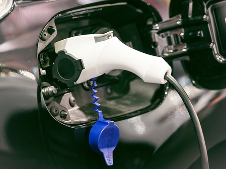 Elektro-Auto Aufladen der Batterie