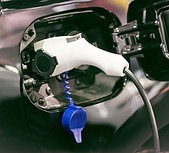 Elektro-Auto Aufladen der Batterie