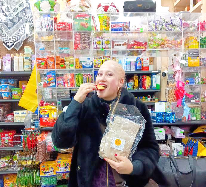 No pude aguantar a calentar las HUMITAS, así que me decidí por unos exquisitos BIZCOCHOS DE CAYAMBE que ese momento llegaban directo desde Ecuador a la acogedora tienda OUR DREAM.