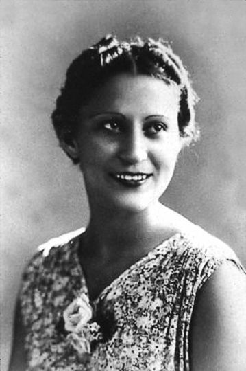 La poeta, activista y periodista puertorriquena Julia de Burgos,.