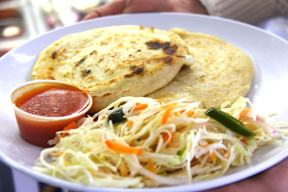 La PUPUSA salvadoreña es el bocadillo más popular entre la comunidad centroamericana en todo Nueva York, pero es en Long Island donde se aprende de la "Cultura Pupusera", es decir, de todas las variedades, no solo de rellenos, de masas y formas de preparar y servir este bocadillo que es el equivalente al taco mexicano o a la arepa venezolana y que se encuentra conquistando paladares de todo Suffolk, gracias al trabajo de mujeres como Brenda Villatoro, que las prepara al momento y de manera muy saludable, ya que no son grasosas.