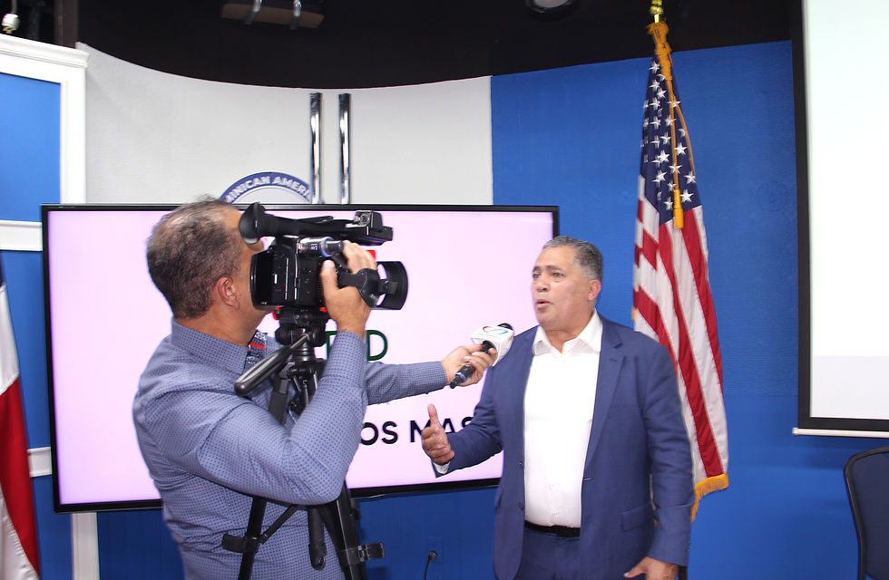 Fernando Radhamés Rodríguez, líder de United Bodegas of America es una reconocida figura abogando por el bienestar y progreso de su organización a nivel nacional y por fomentar el diálogo y los valores democráticos.