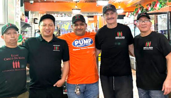 Forjado por un equipo con sabor mexicano, corazón ecuatoriano y mentoría griega, CINCO DE MAYO MURRAY HILL es parte de lesta reconocida cadena de restaurantes auténticamente mexicanos, que tiene representación en tres de los cinco condados de la ciudad de Nueva York. Forged by a team with Mexican flavor, Ecuadorian heart, and Greek mentorship, CINCO DE MAYO MURRAY HILL is part of this well‑known chain of authentically Mexican restaurants, which has a presence in three of New York City’s five boroughs.