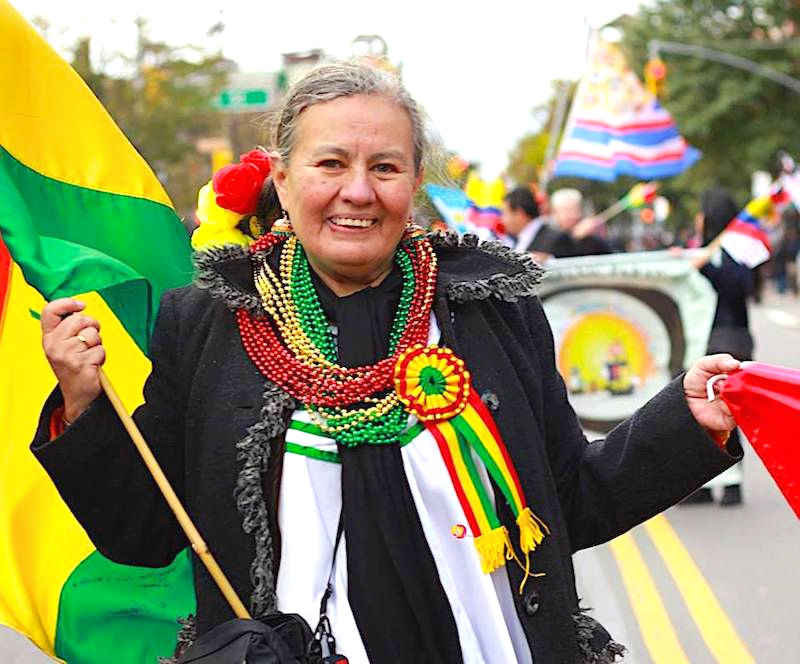 Vilma Aguilar es una activista cultural de origen boliviano que promueve a nivel internacional la riqueza de las danzas del país andino. Vilma Aguilar is a cultural activist of Bolivian origin who promotes the richness of the Andean nation's dances at an international level.