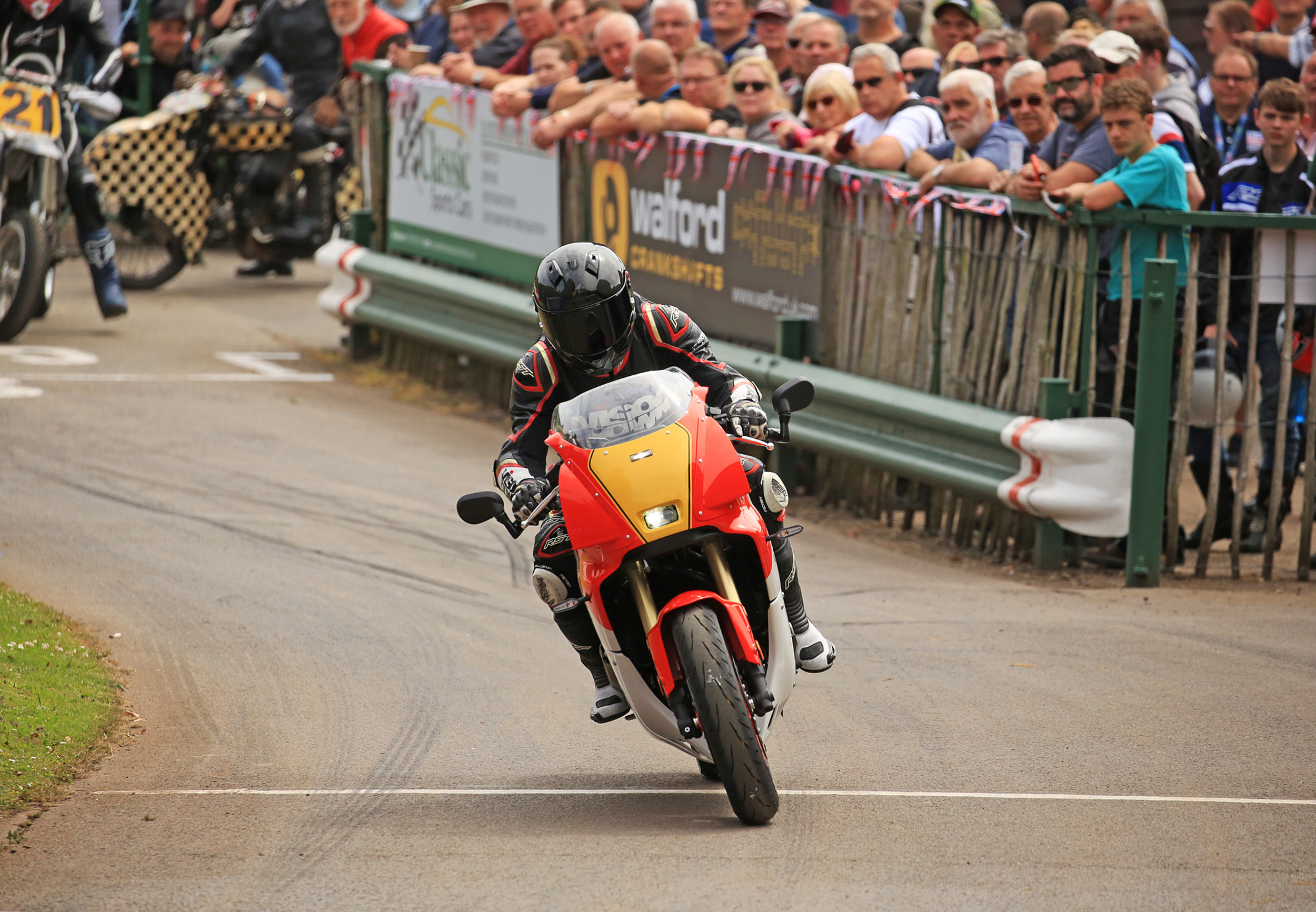 COMPETITION | Bike Bonanza