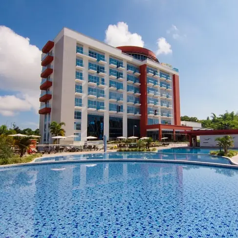 Sonesta_Pereira_piscina_821fae8c2c.webp