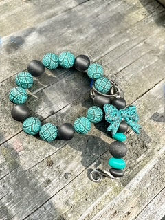 Thumbnail: Teal and Black Aztec Bow