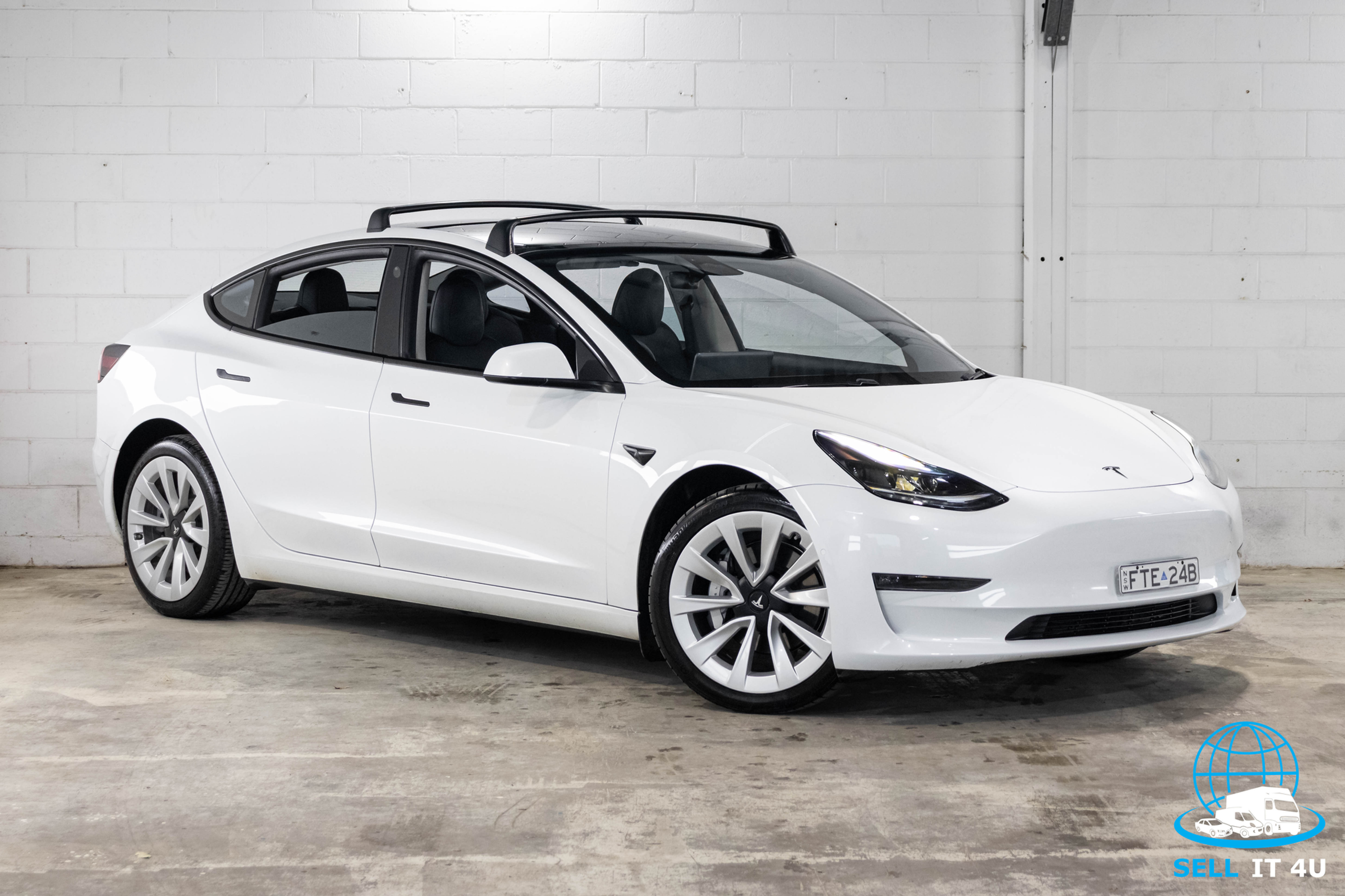 2022 Tesla Model 3 Long Range AWD